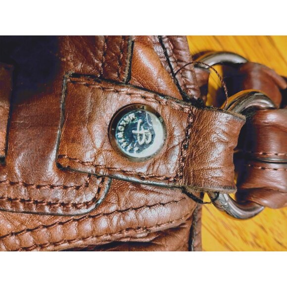 B Makowsky leather bag, super soft leather, animal print lining silver studs des - Picture 2 of 8